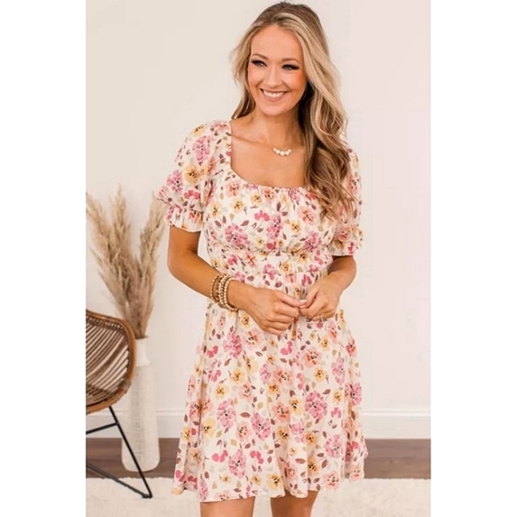 LAST ONE! Plus Size Pink Floral Mini Dress With Square Neckline